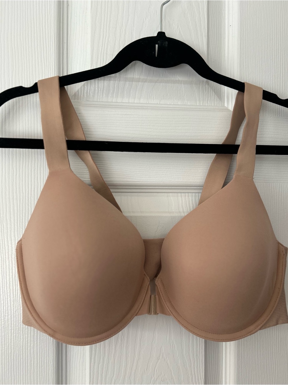 SPANX Nude/Tan Seamless T-Shirt Bra with Wide Straps